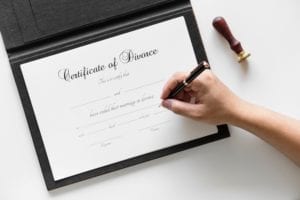 Top 7 tips for choosing the right divorce lawyer.